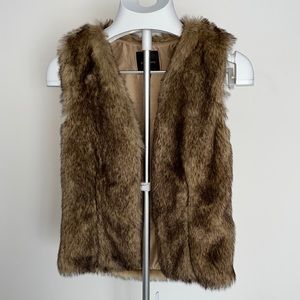 Faux fur sleeveless vest